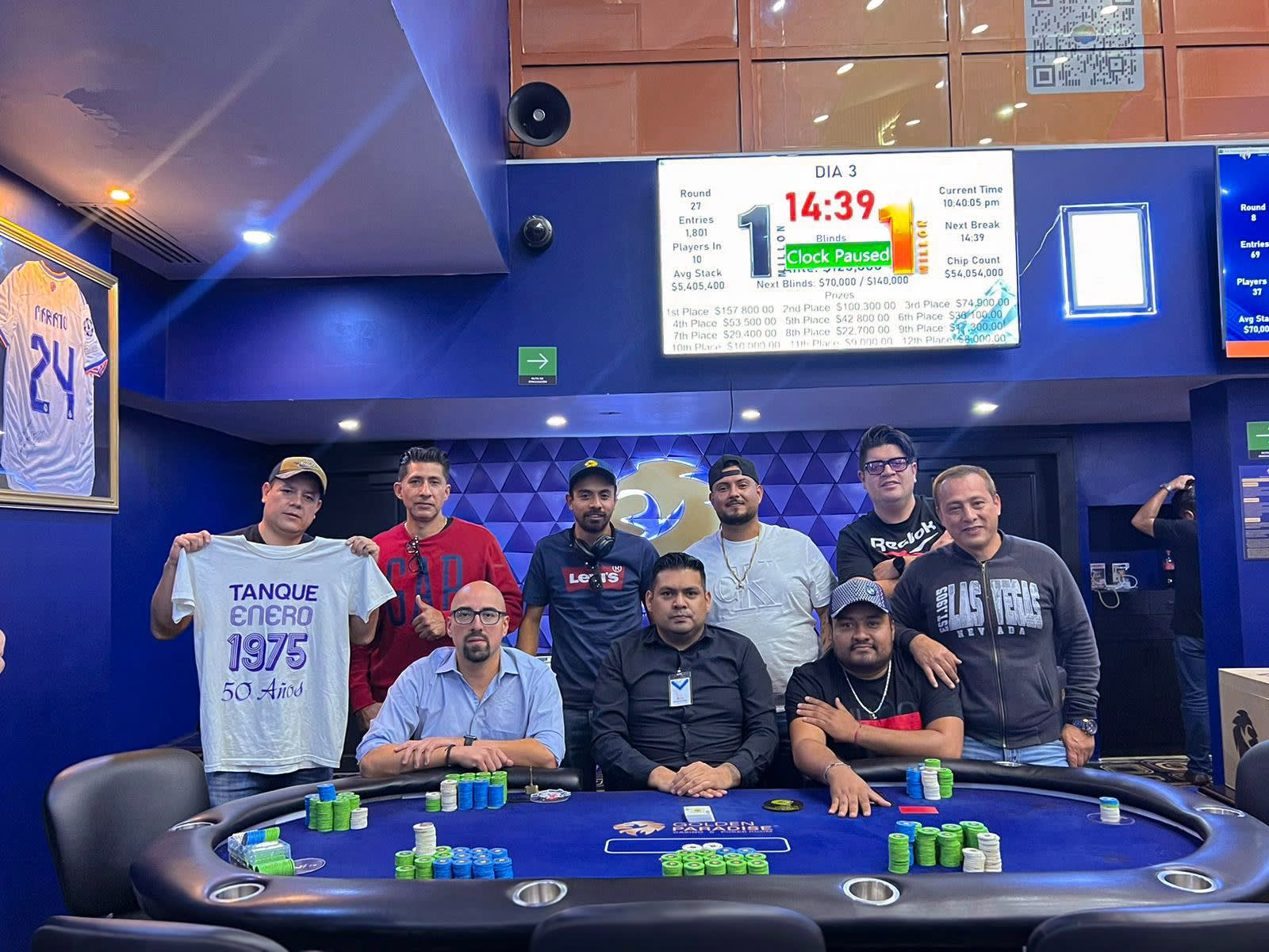 Mesa Final White Black Golden