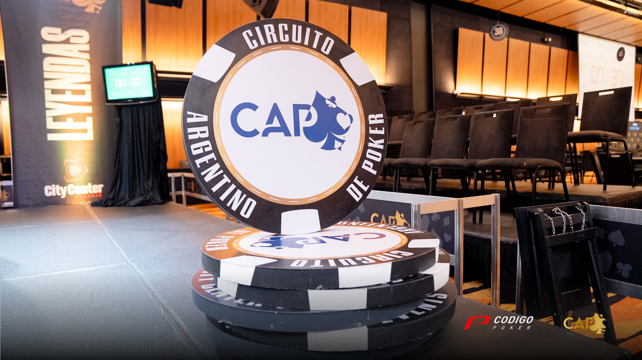 Color 8 Main Event Cap Octubre 2025