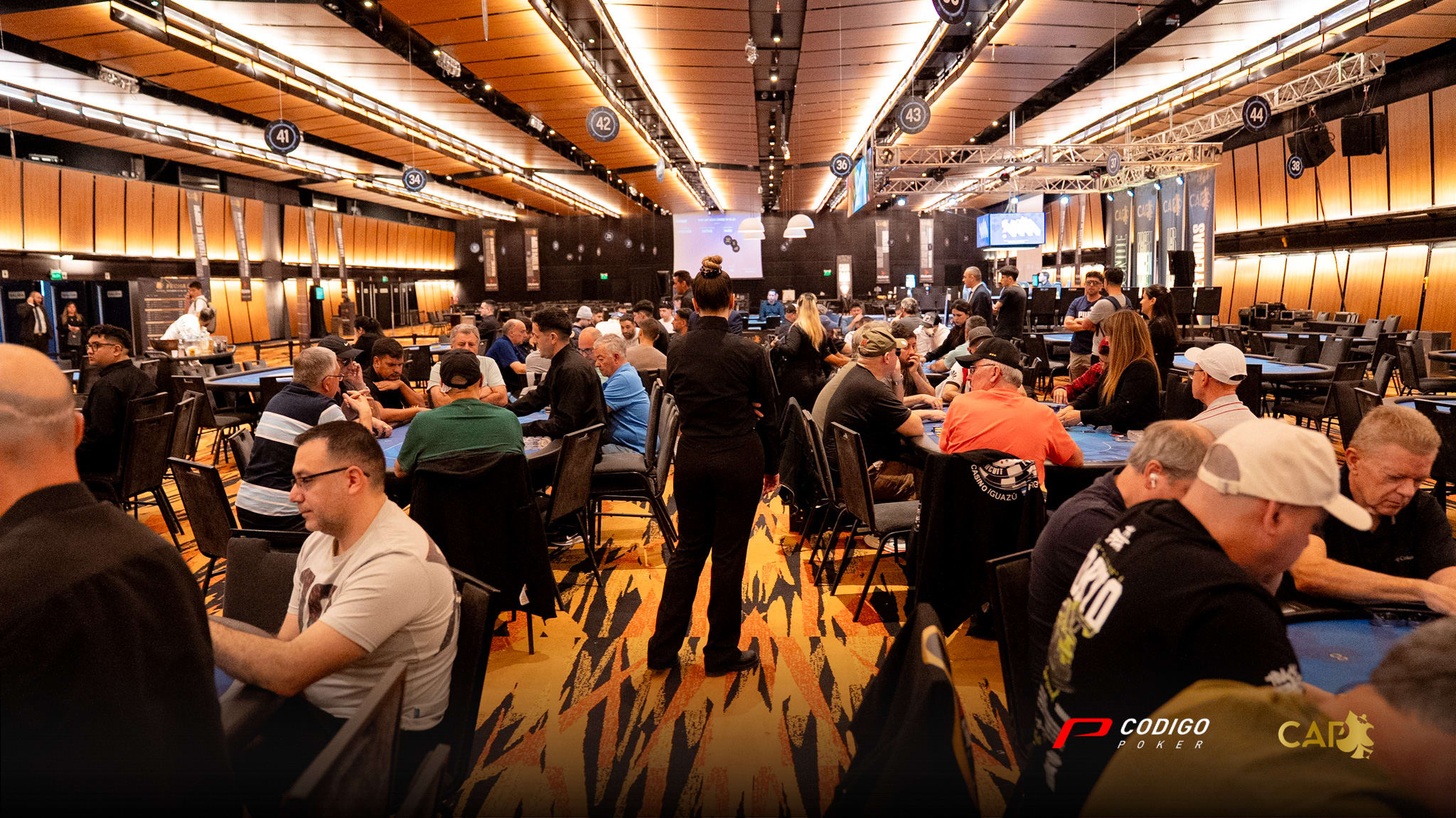 Color 9 Main Event Cap Octubre 2025