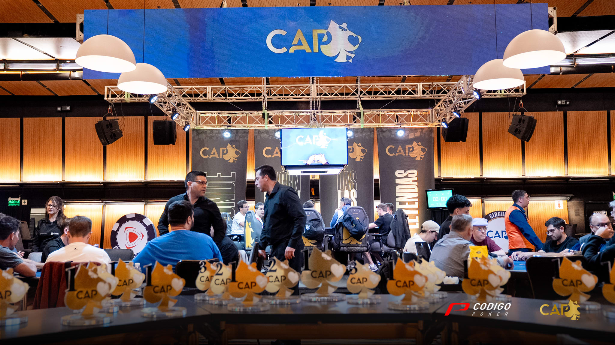 Color 12 Main Event Cap Octubre 2025