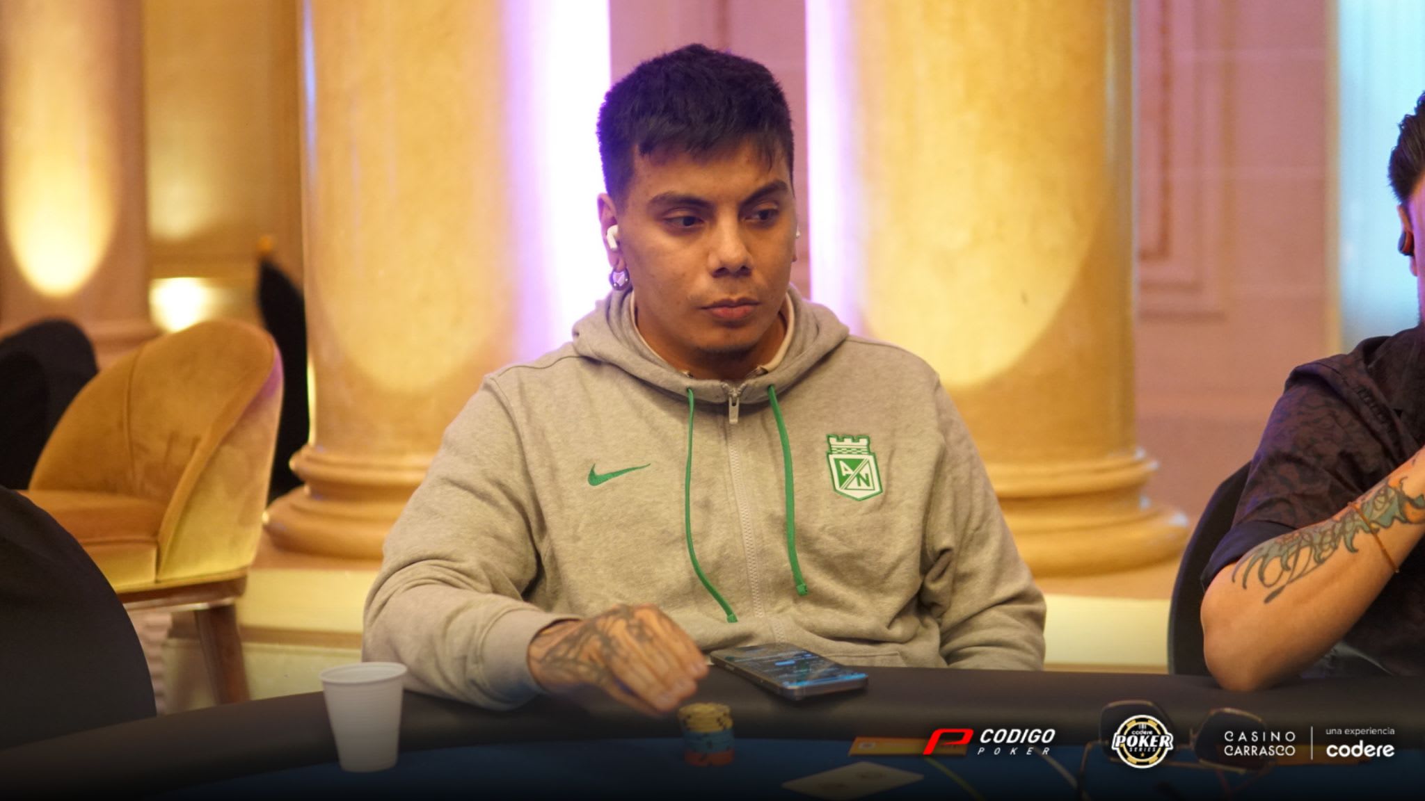 Poker Series High Roller Dia 1 Carlos Burgos