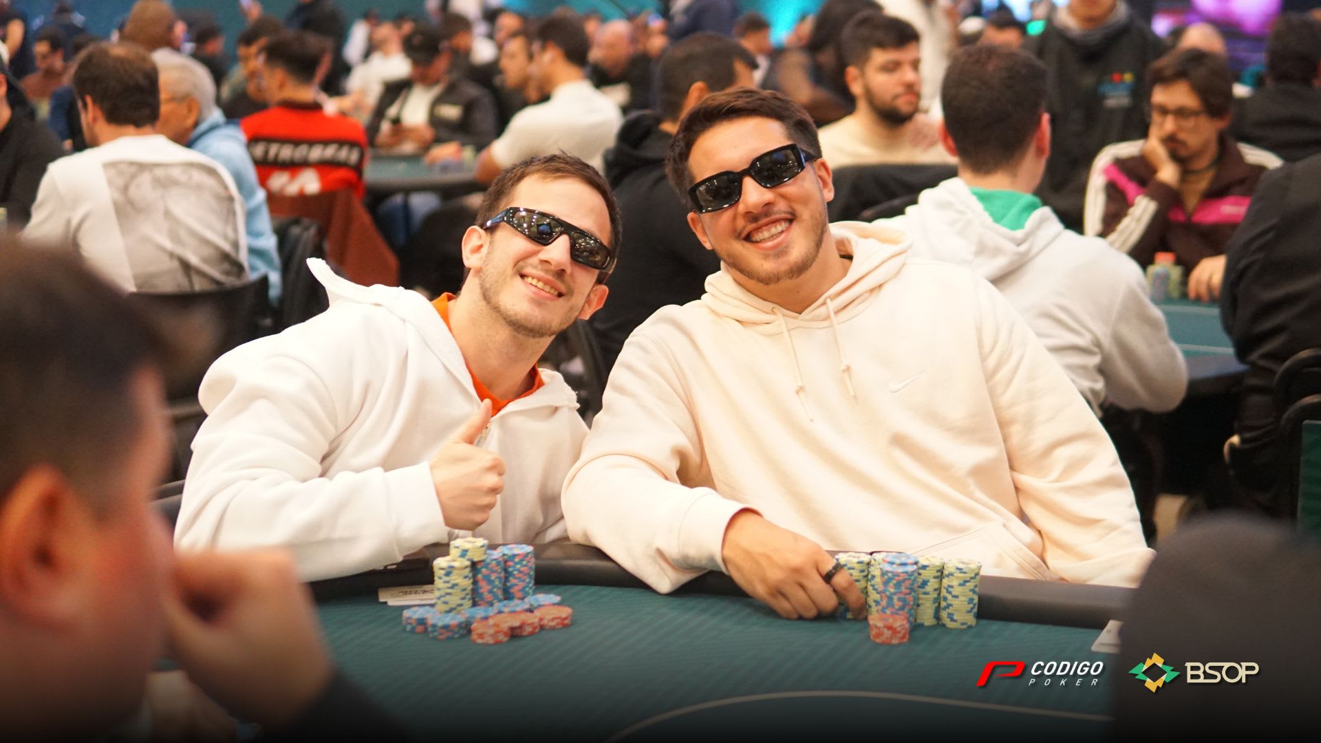 El secreto de los grinders de alto rendimiento: nadie conquista el poker en solitario