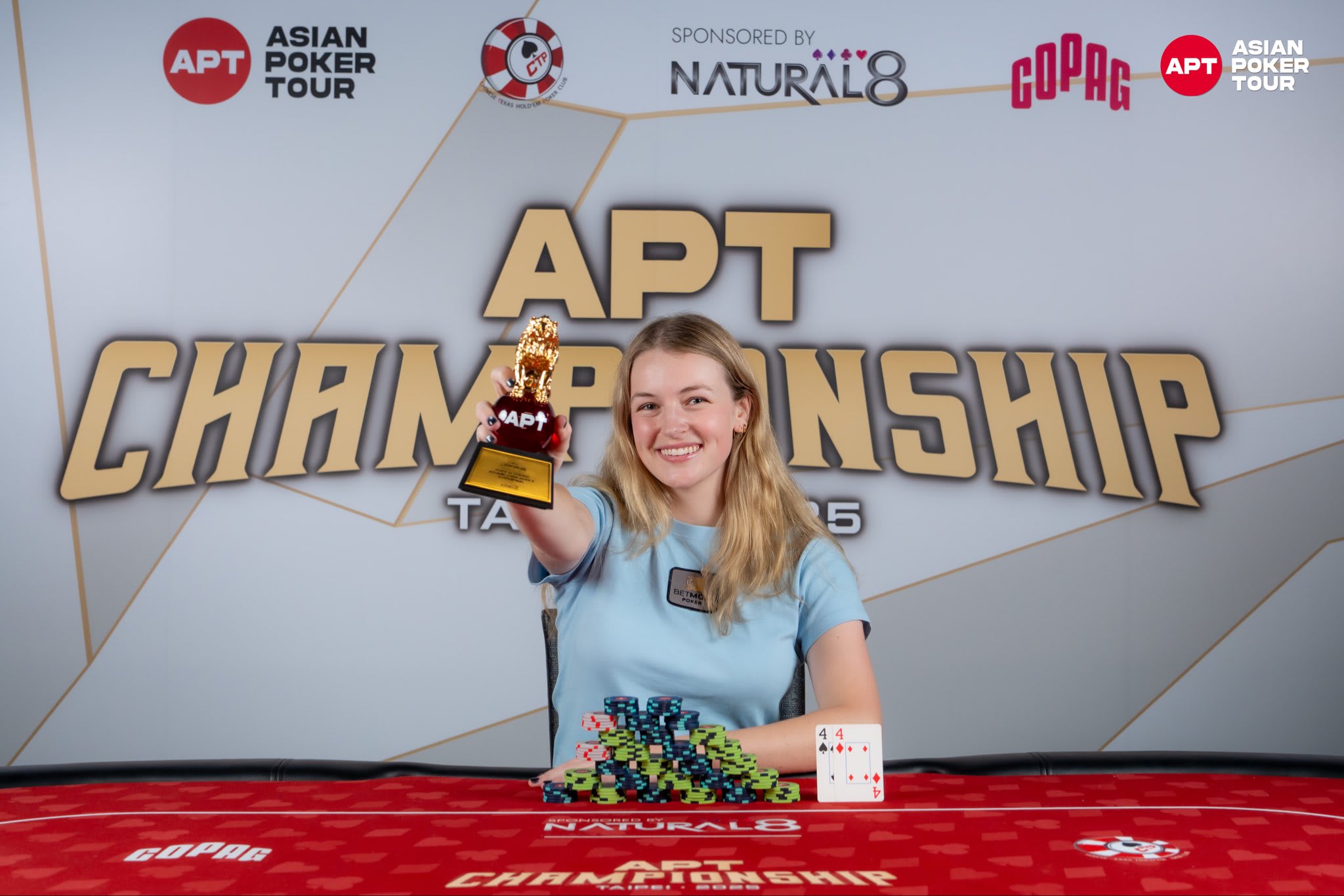 Después del escándalo en redes, Abby Merk ganó un torneo del Asian Poker Tour