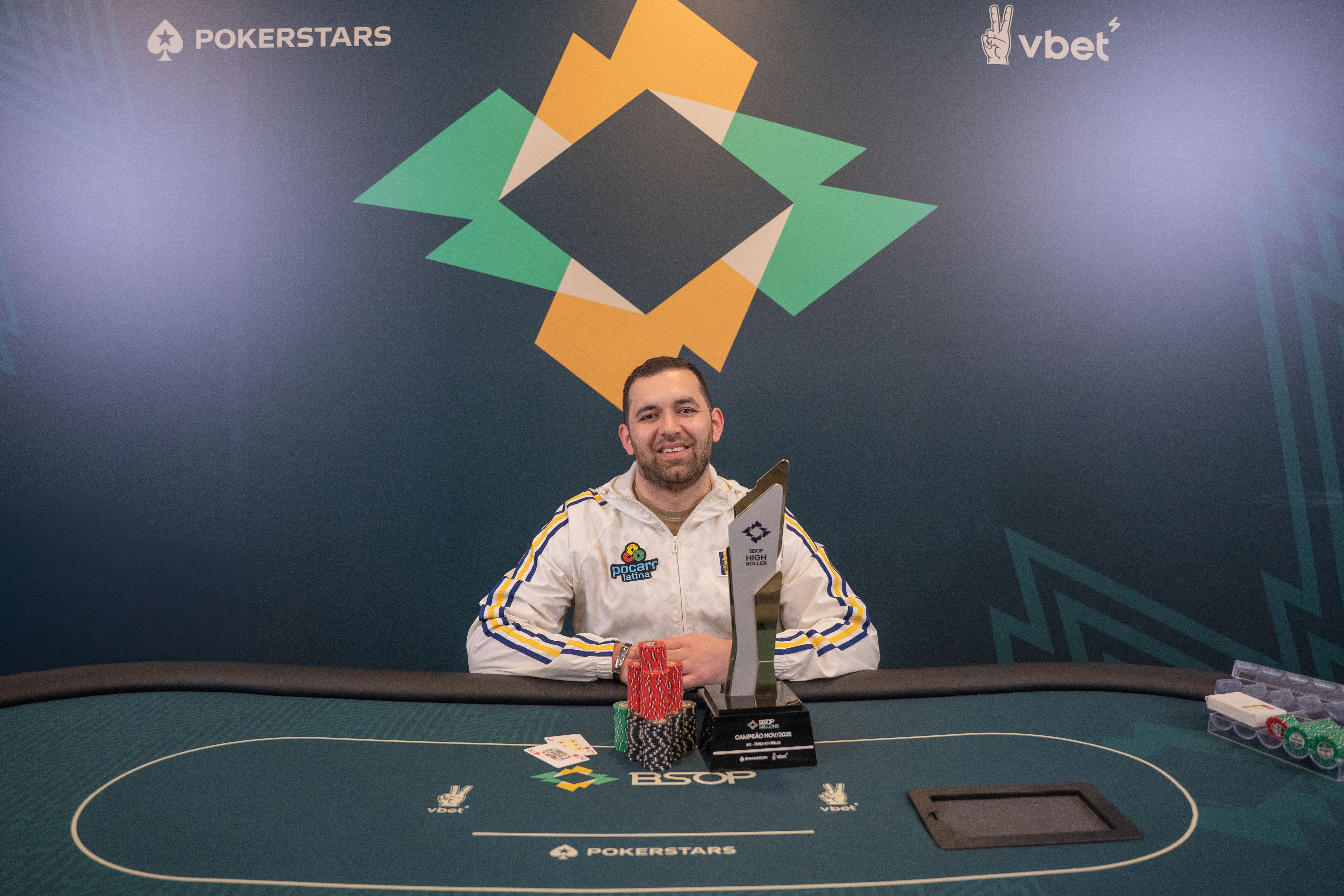Hugo Jiménez firma una hazaña histórica y conquista el Grand High Roller del BSOP Millions