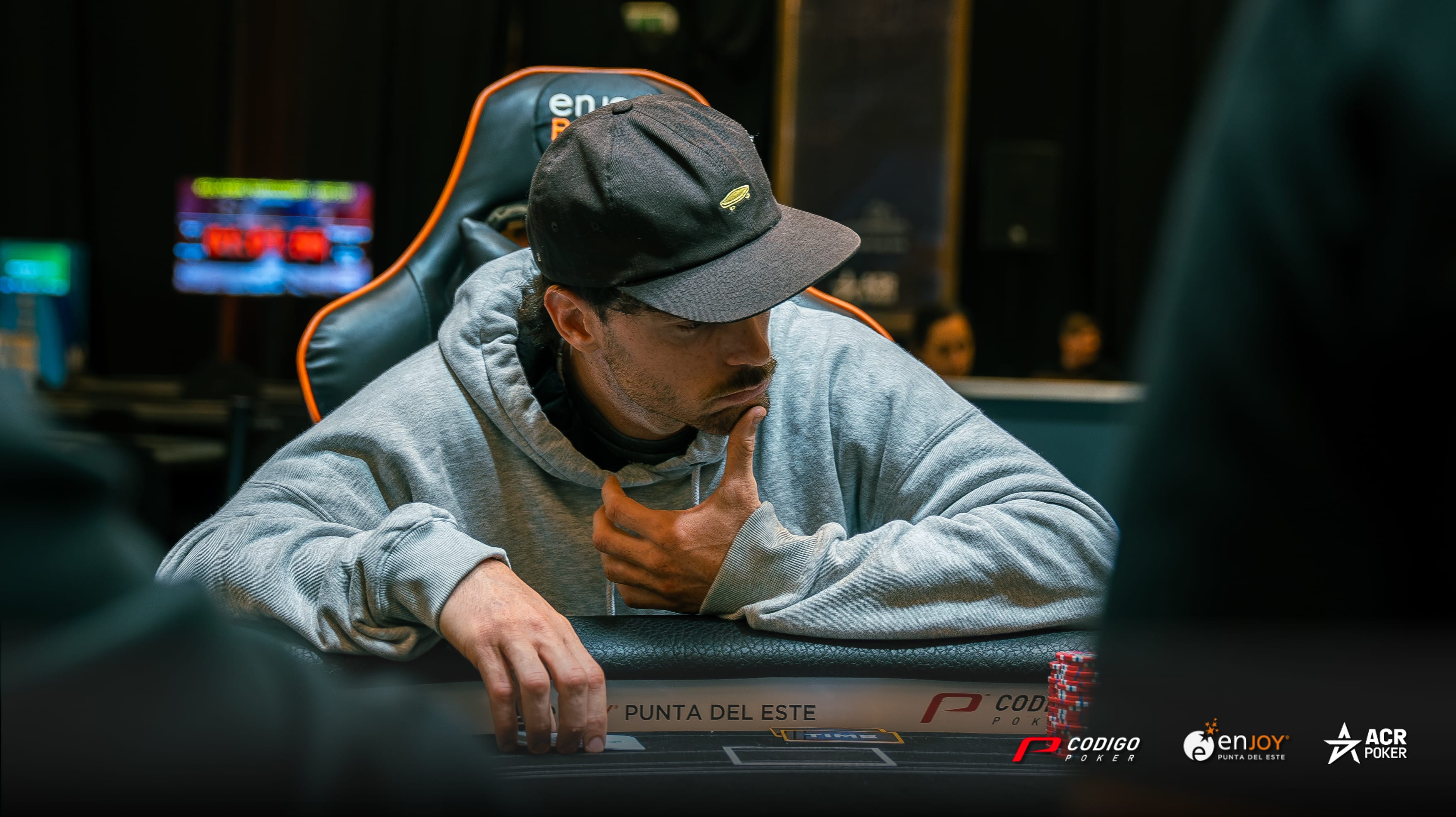 Mikel Main Event Ept Dic 25