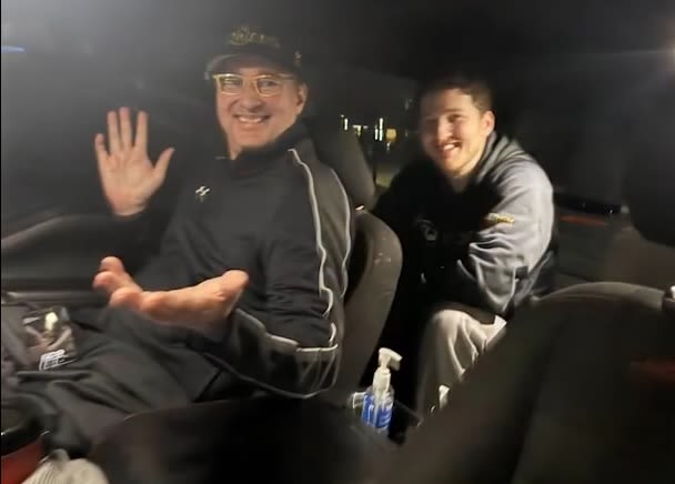 El día que Chad Holloway hizo de chofer para Phil Hellmuth y su hijo