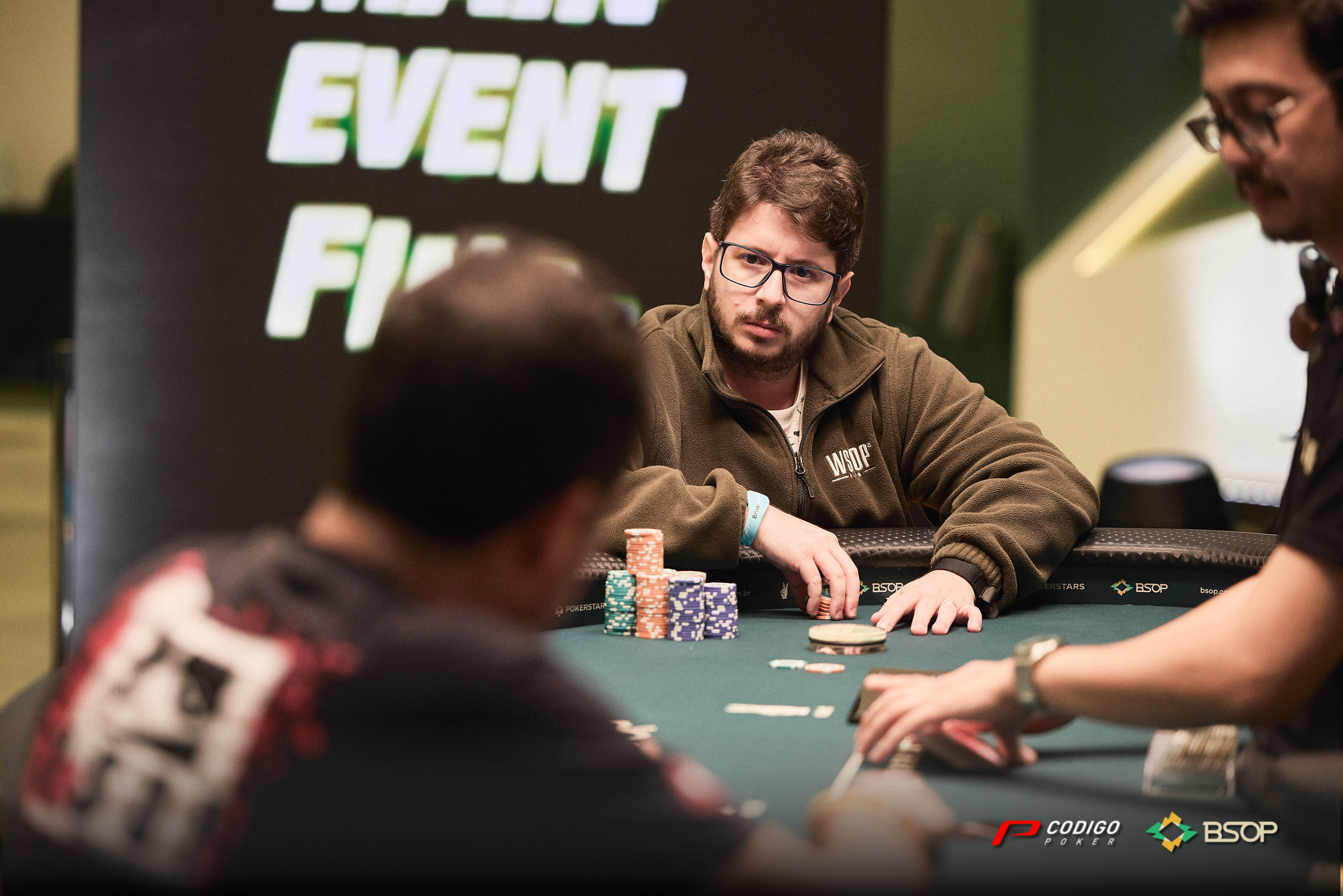 Aloisio Dourado Bsomain 4