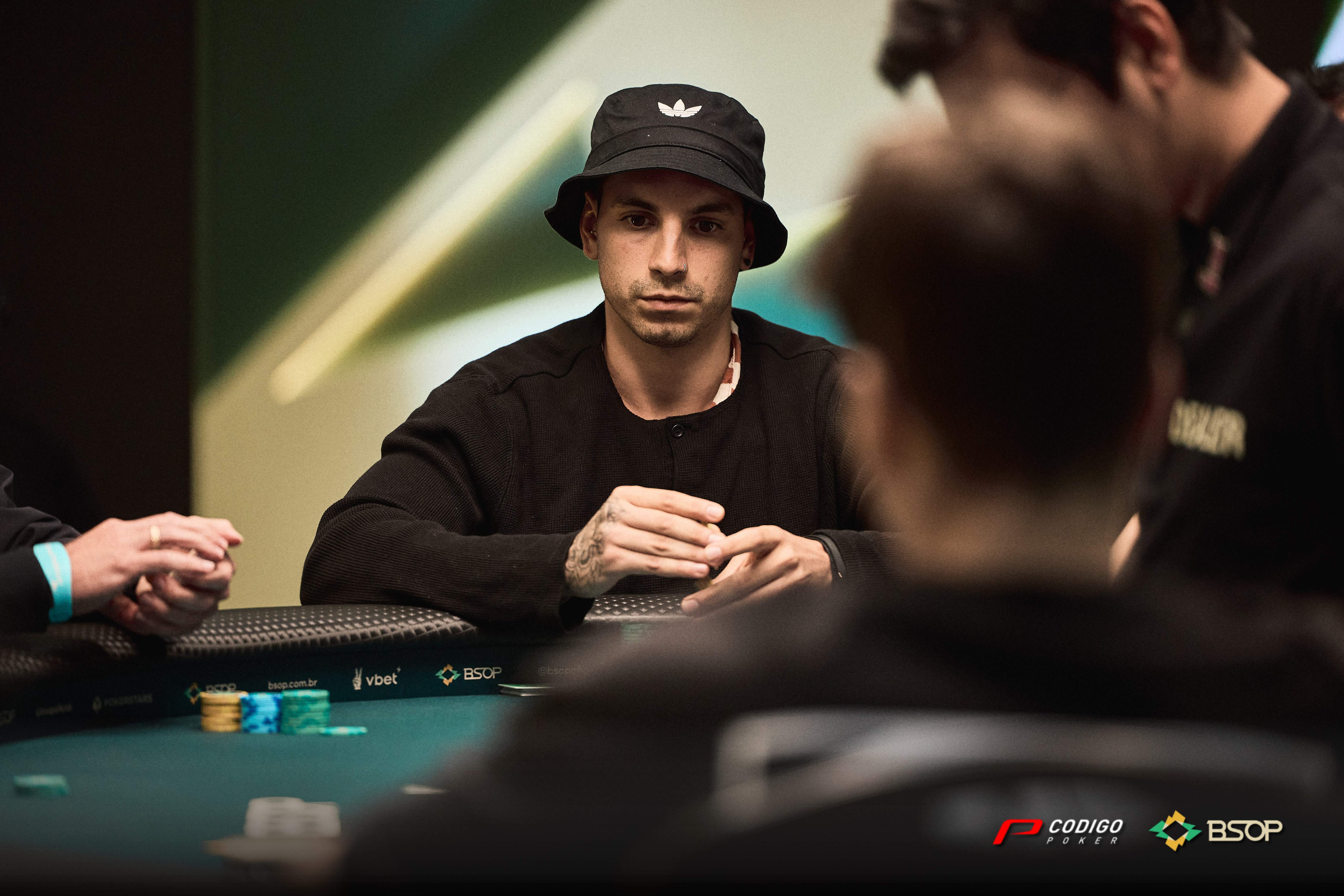 Julián Yebra sigue al frente de la Armada en el BSOP Championship