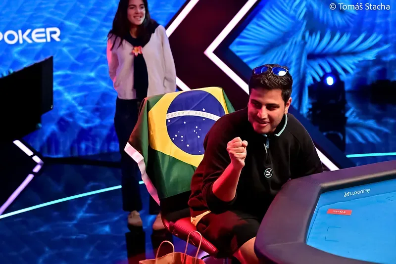 Ganó US$4.6 millones sin poner un centavo: la historia del premio más grande del poker brasileño