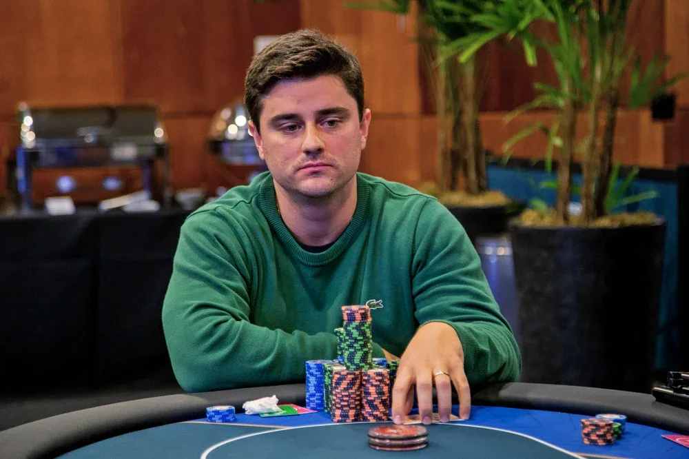 Diego Vaz chega como chip leader na final do Grand High Roller
