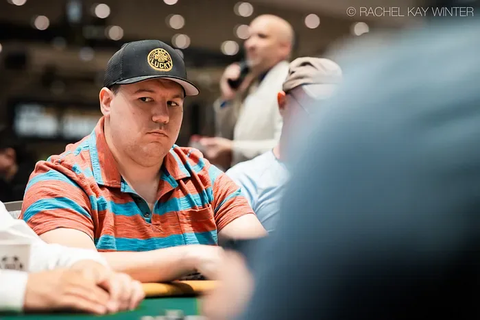 Shaun Deeb carga contra el nuevo sistema del POY: «Esta regla es para castigar»