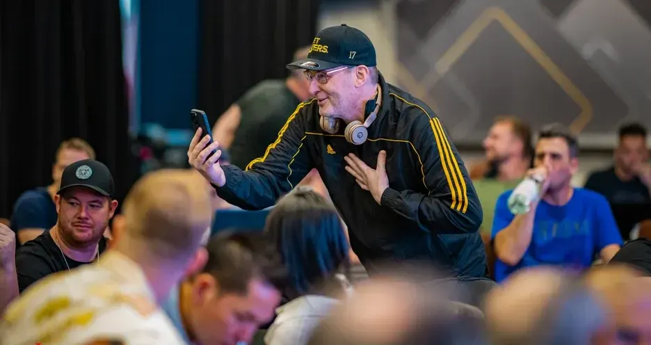 Phil Hellmuth no cree que Shaun Deeb haya merecido ser el Jugador del Año de la WSOP