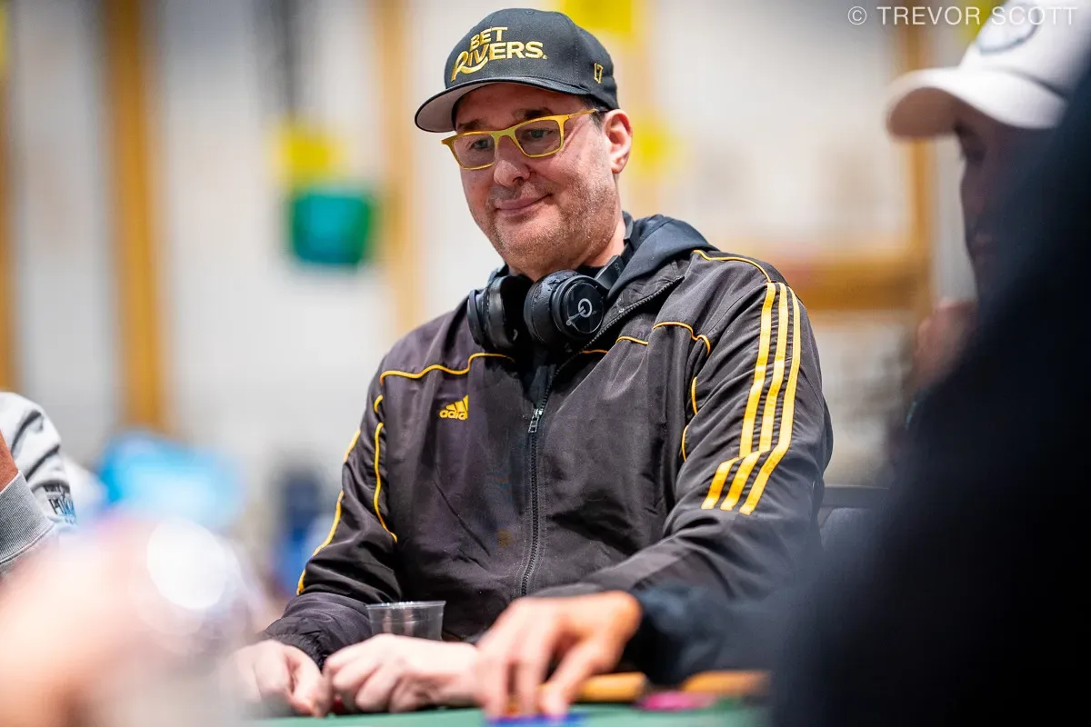 ¿Te gustaría hablar con Phil Hellmuth? Este clon interactivo te lo permite