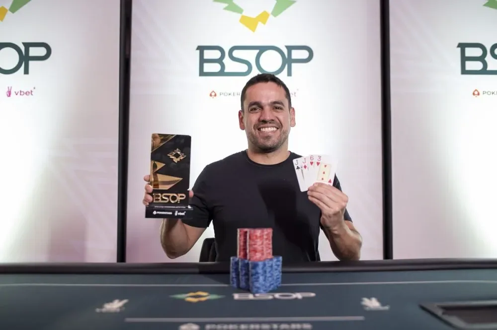 El rey del Omaha: Manzano suma otro título y estira su ventaja en el ranking