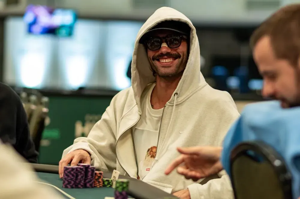 Cl 63 Grand High Roller Dia 2 Torneio Gold Humberto Jorge 1 Rf7Sr435G17Syw6Ohfpioryn86Mfyq2Al8Nt9Yfpc4.Jpg