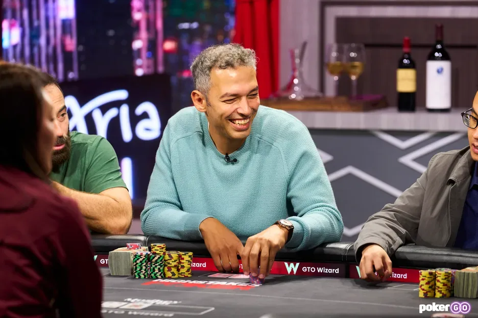 Un CEO millonario intentó un bluff increíble con 7-2 de  en High Stakes Poker