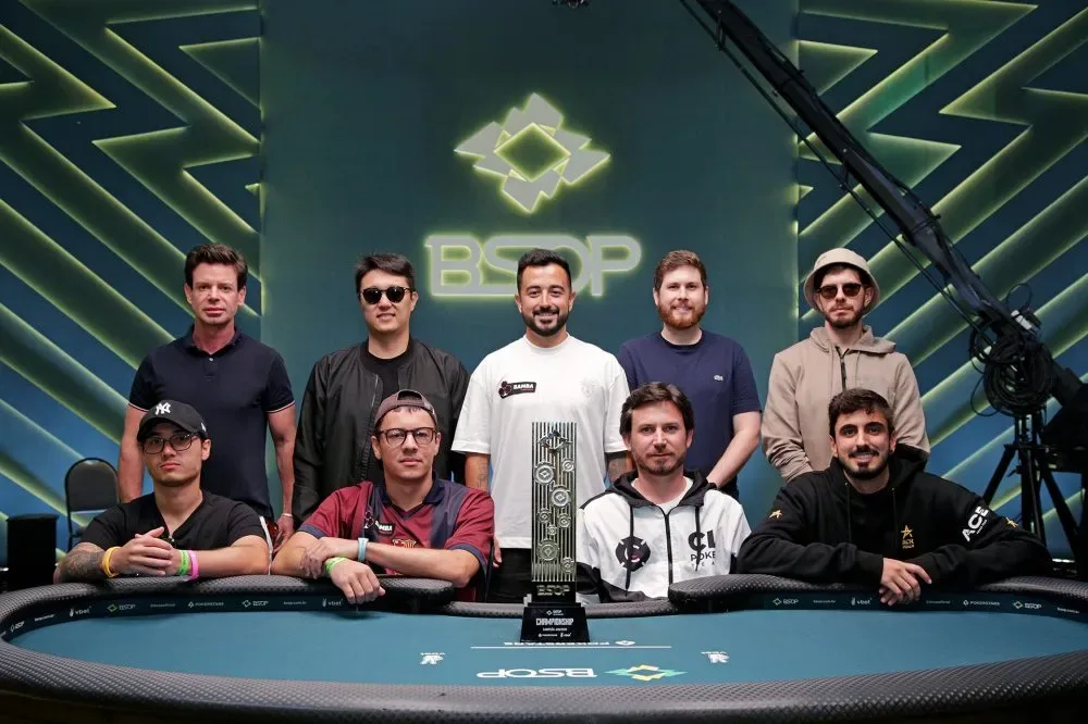 Matheus Machado lidera la mesa final del BSOP Championship