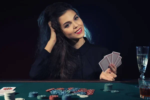 Luisa Morfin: Construir Comunidad Femenil Que Participe 7 Mujeres Mesa Poker