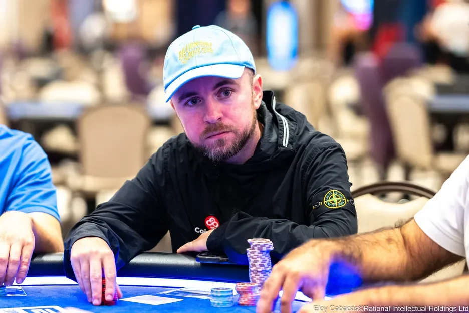 Patrick Leonard y Caitlin Comeskey protagonizaron una pelea de embajadores