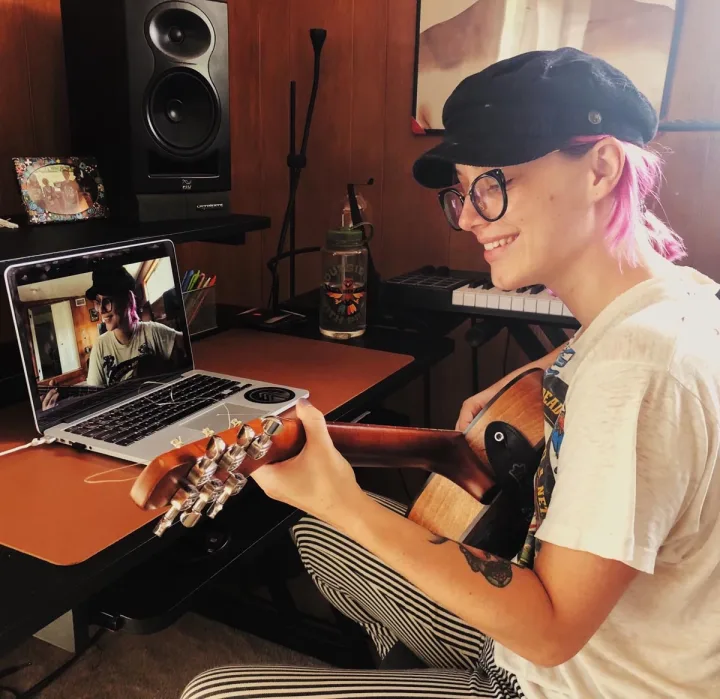 Chloe guitar teacher in Portland