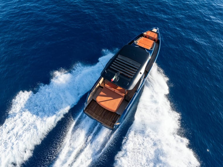 16-A46 Luxury Tender - Blu Murano