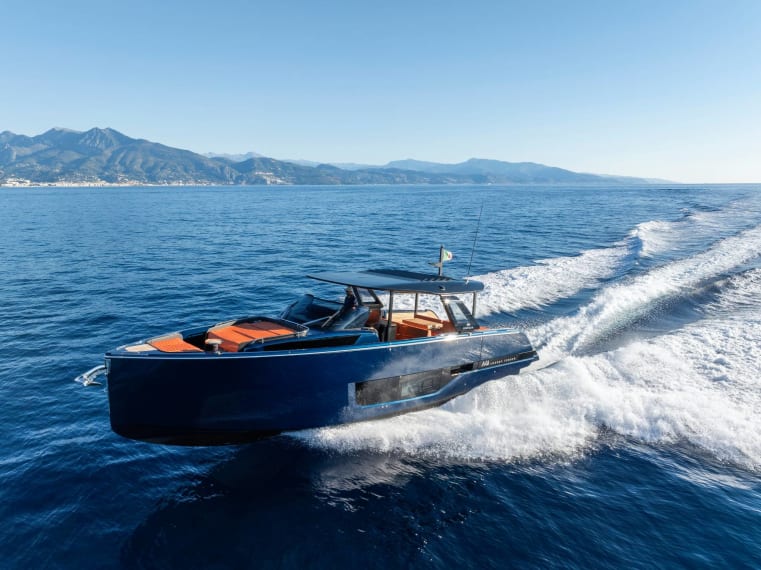 17-A46 Luxury Tender - Blu Murano