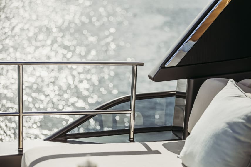 Sessantadue 62 - Fly deck