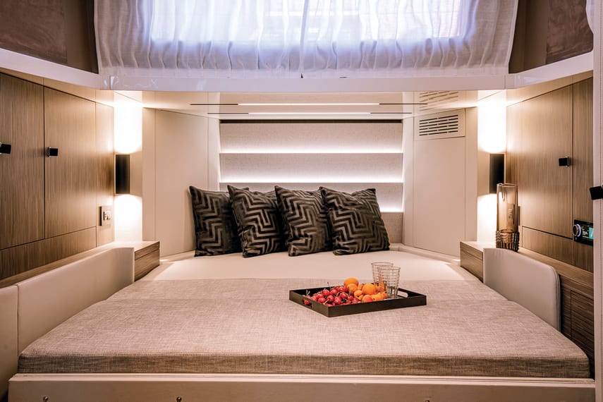 A46 Luxury Tender - Décor Favignana