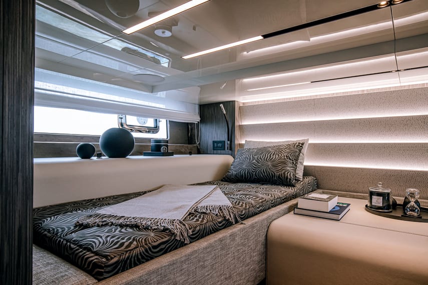 A46 Luxury Tender - Décor Favignana
