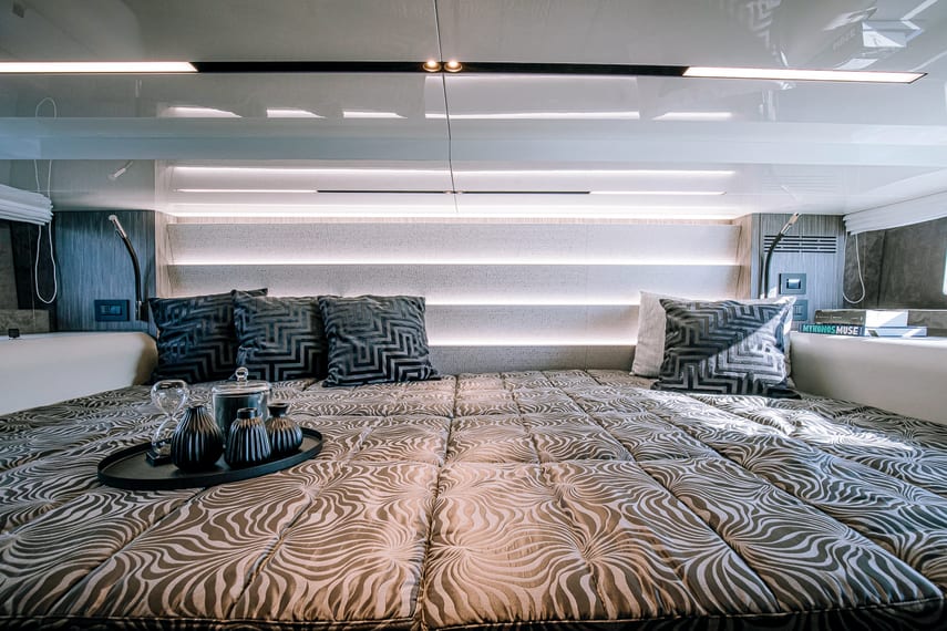A46 Luxury Tender - Décor Favignana