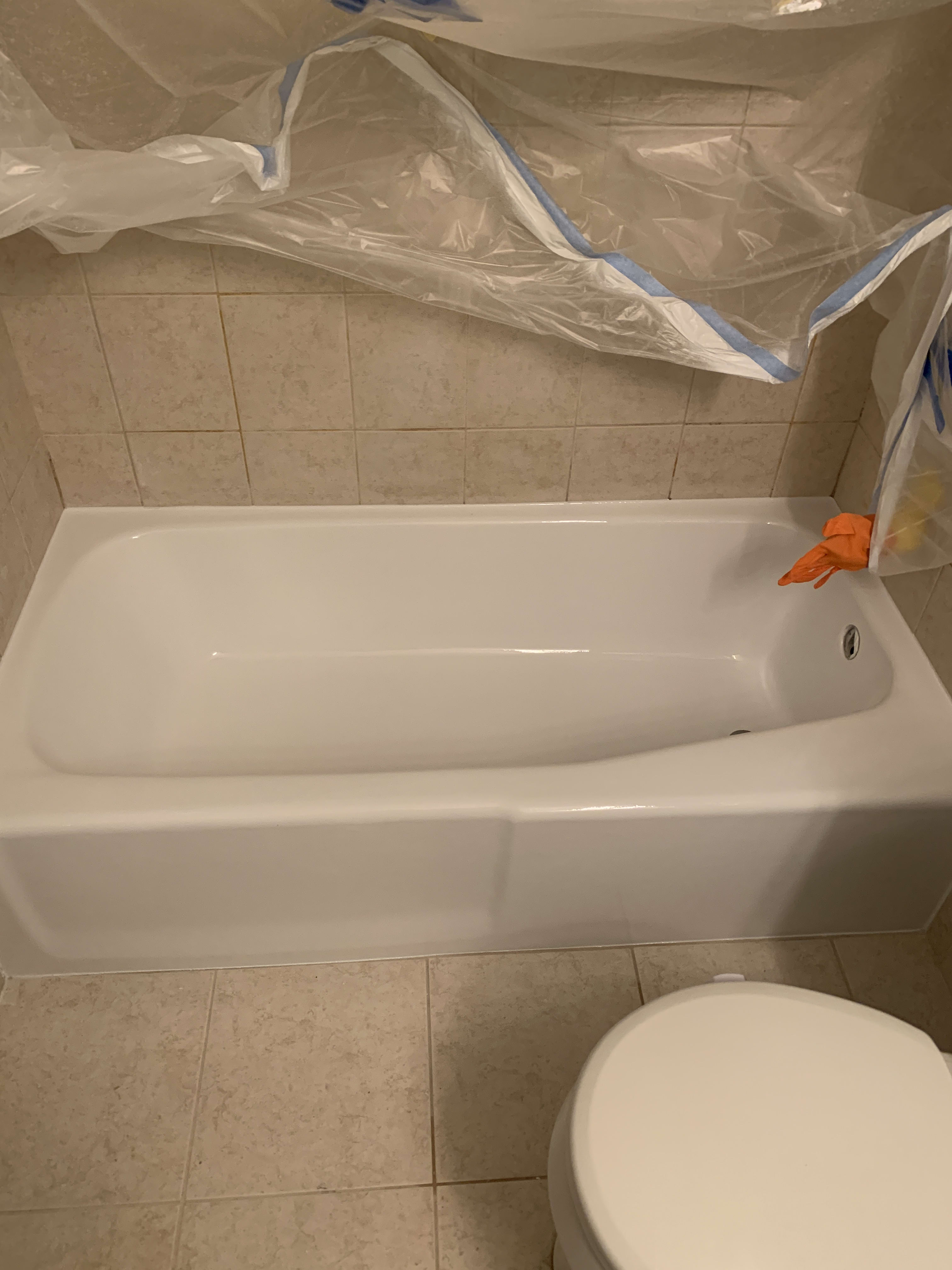 Stunning tub after thermoglaze refinishing