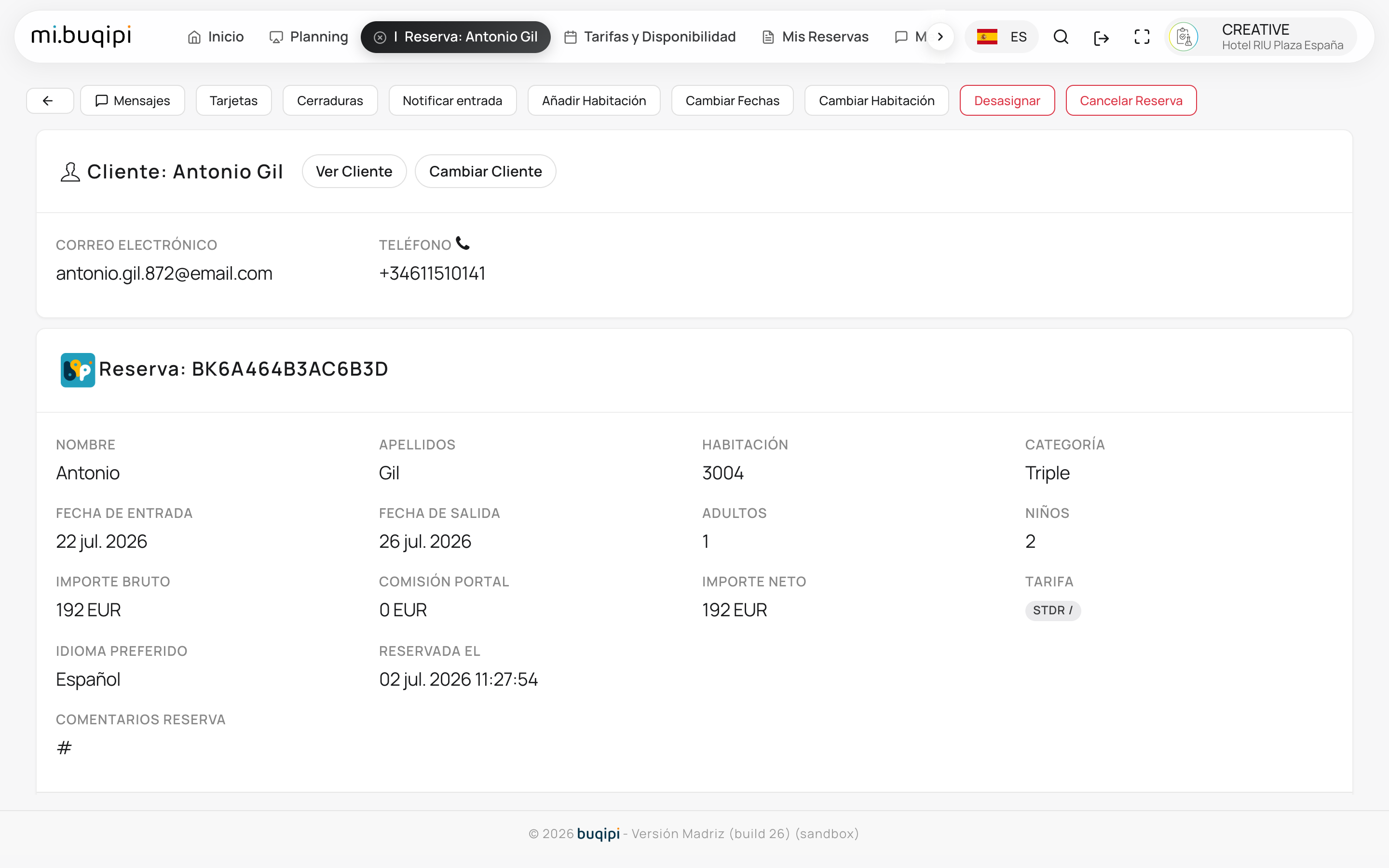 Ficha de una reserva con cliente, fechas e importe