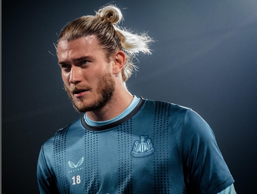 Newcastle United kemungkinan besar akan mainkan kiper ketiga mereka, Loris Karius saat melawan Man United di final Piala Liga Inggris 2022-2023. Penyebab Loris Karius Bakal Main di Final Piala Liga Inggris 2022-2023 Manchester United vs Newcastle United