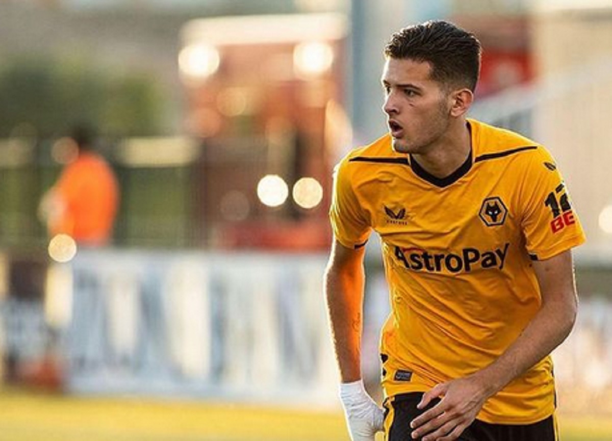 Justin Hubner kala membela Wolverhampton Wanderers U-21. Justin Hubner Main Penuh, Wolverhampton Wanderers U-21 Tahan Imbang 2-2 Manchester United U-21!