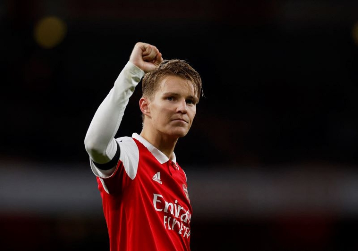 Martin Odegaard kala membela Arsenal. Usai Arsenal Kena Bantai Brighton, Martin Odegaard Isyaratkan Nyerah Berburu Gelar Juara Liga Inggris 2022-2023
