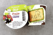 Yaourt Fraise sur lit Cassis BIO