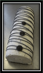 Bûche glacée Un Coing de groseille 