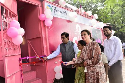 FIRMENICH OPENS DOORS OF MOBILE TOILETS FOR WOMEN IN “SMART SANITATION CITY” PUNE, INDIA