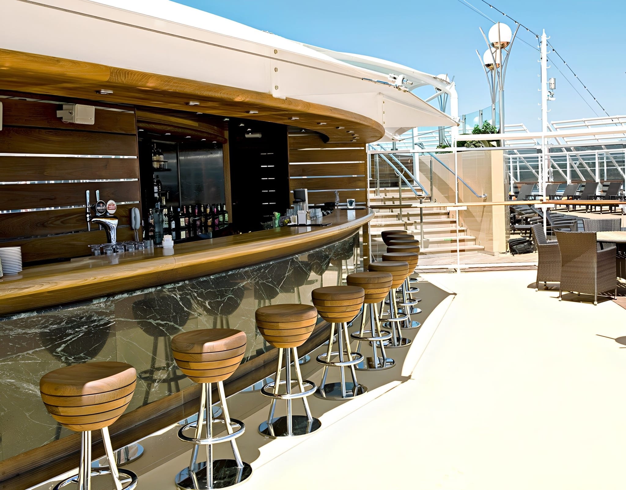 The One Bar (Yacht Club Exclusive)