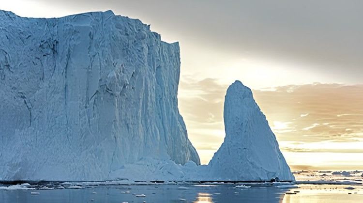 Extended Hike to the Icebergs of Sermermiut