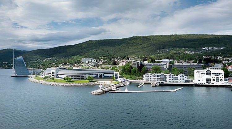 Fjords and Mansions of Molde Bike Ride