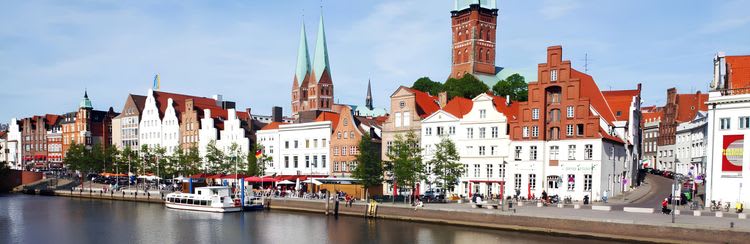 Countryside Drive, Lake Cruise & The Village Of Eutin