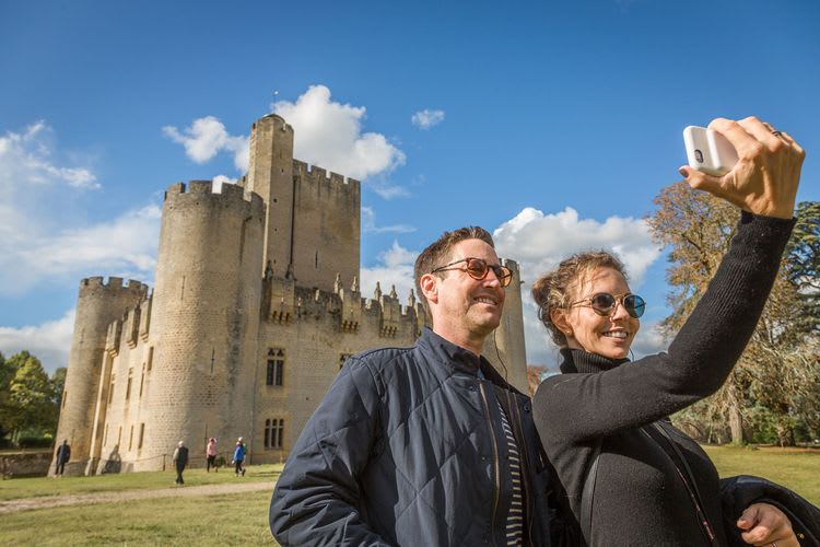 Roquetaillade Castle with Sauternes Wine Tasting