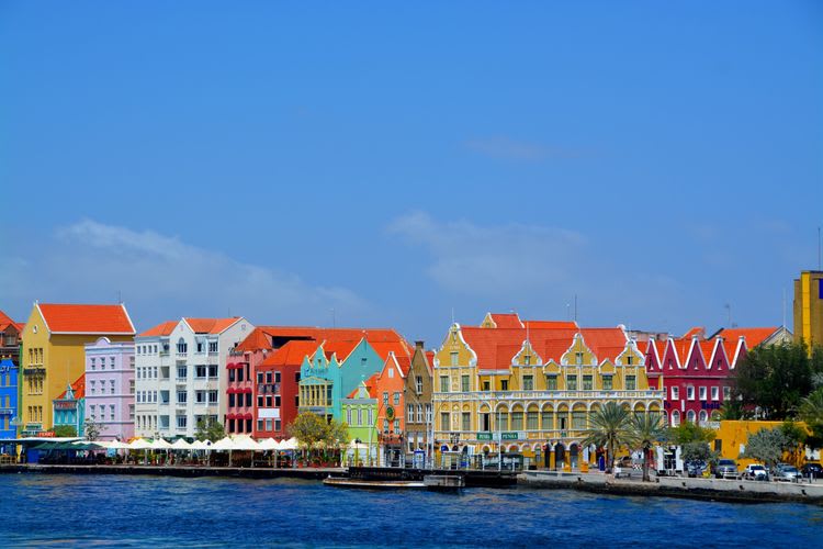 Curacao Highlights & Beach Break