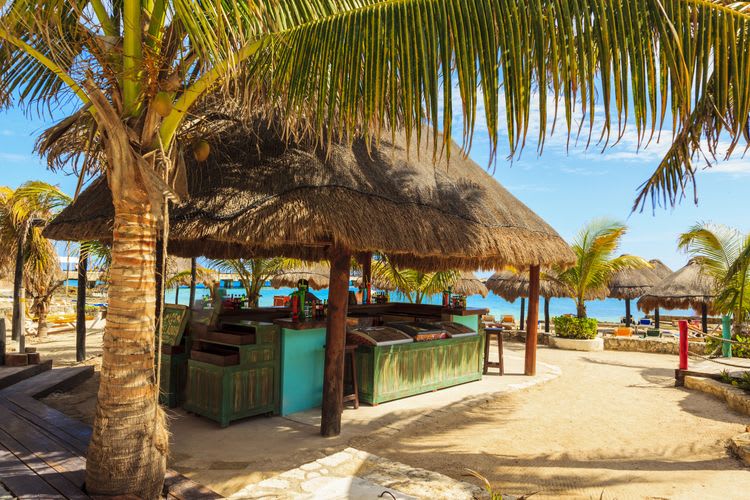 Escapada a la playa con barra libre