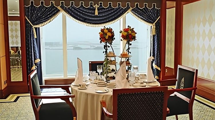 Discover Dubai & Lunch at the Burj Al Arab
