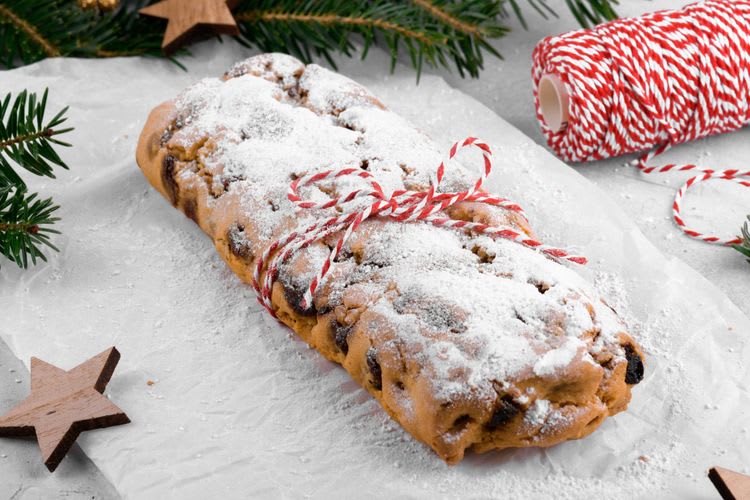 St. Emmeram Palace & its Romantic Christmas Market