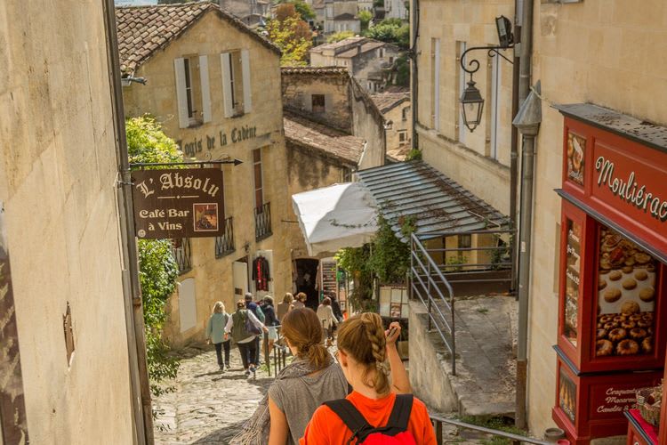 Bordeaux City Tour and Market Tasting