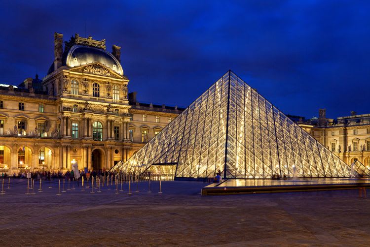 Guided Walk of Ancient Paris
