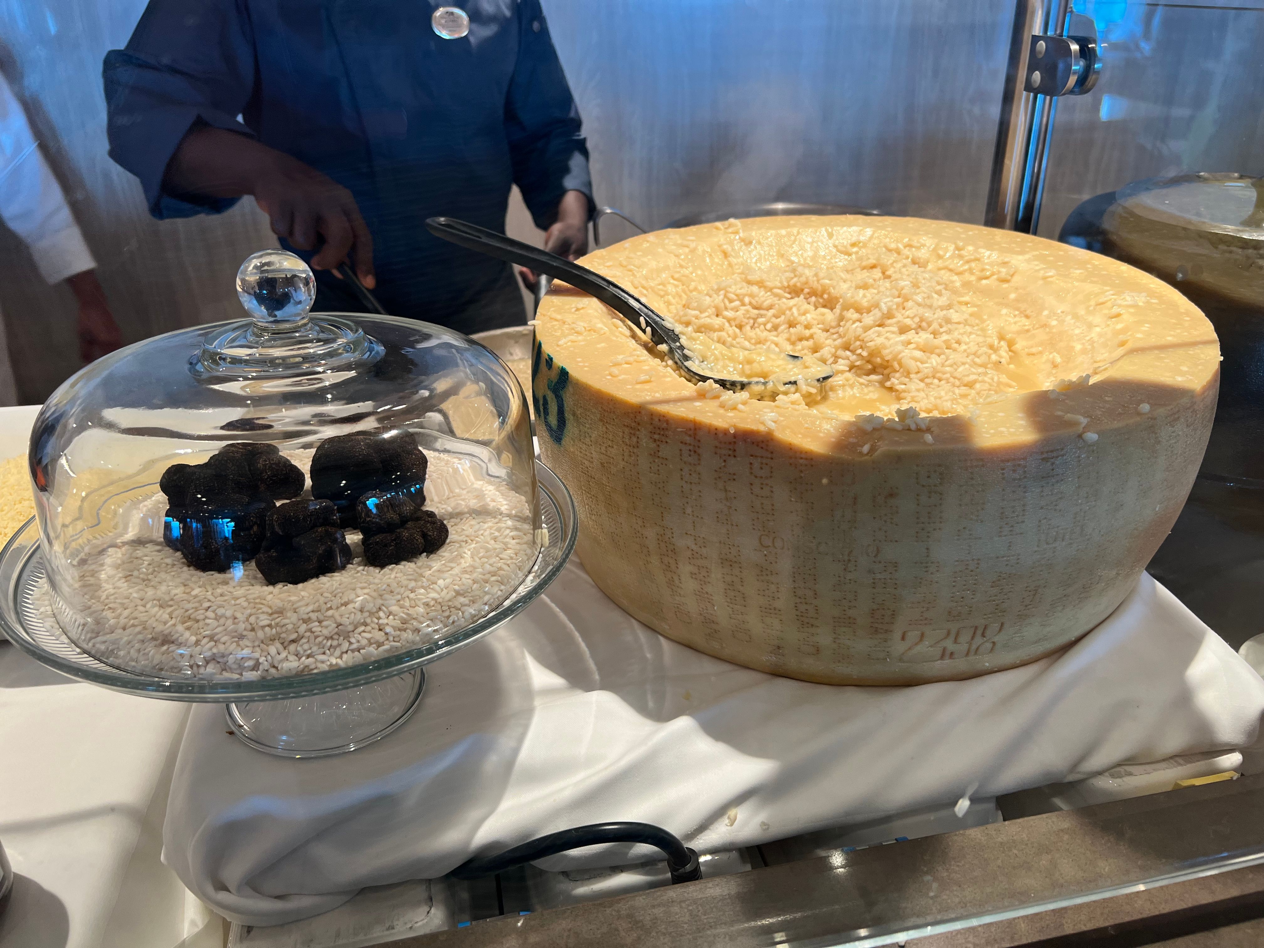 Food-eatery-parmagianareggiano-risotto-truffle-a.jpg